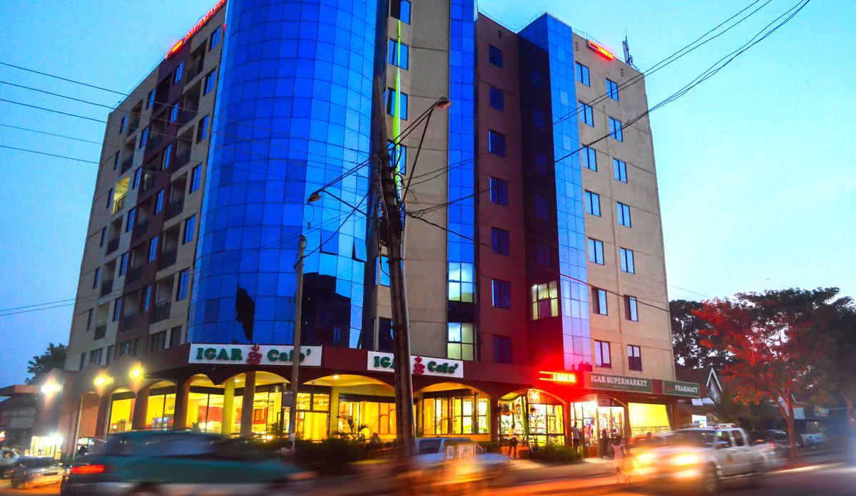 Igar Plaza Hotel Evening View