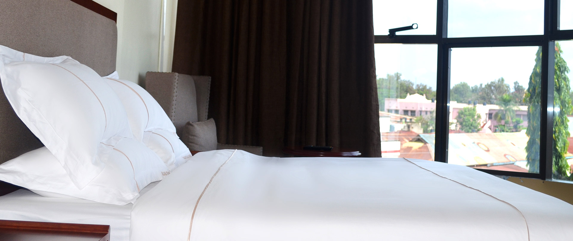 Igar Plaza Hotel Rooms