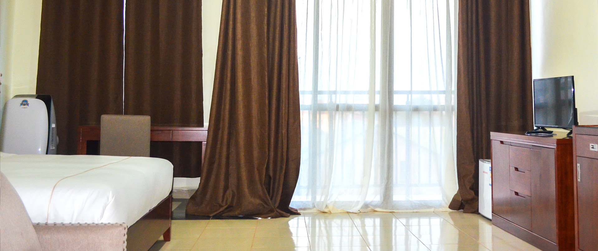 Igar Plaza Hotel Rooms